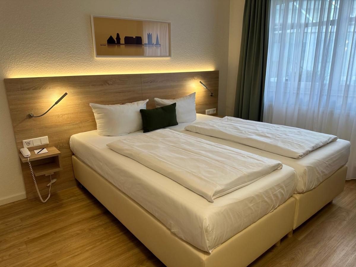 Hotel Bronnbacher Hof Wertheim Bagian luar foto