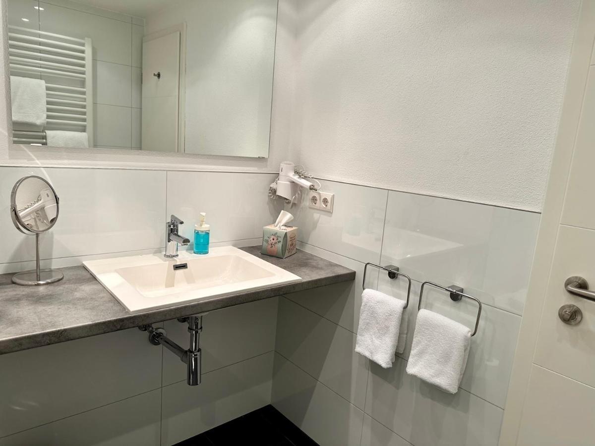 Hotel Bronnbacher Hof Wertheim Bagian luar foto