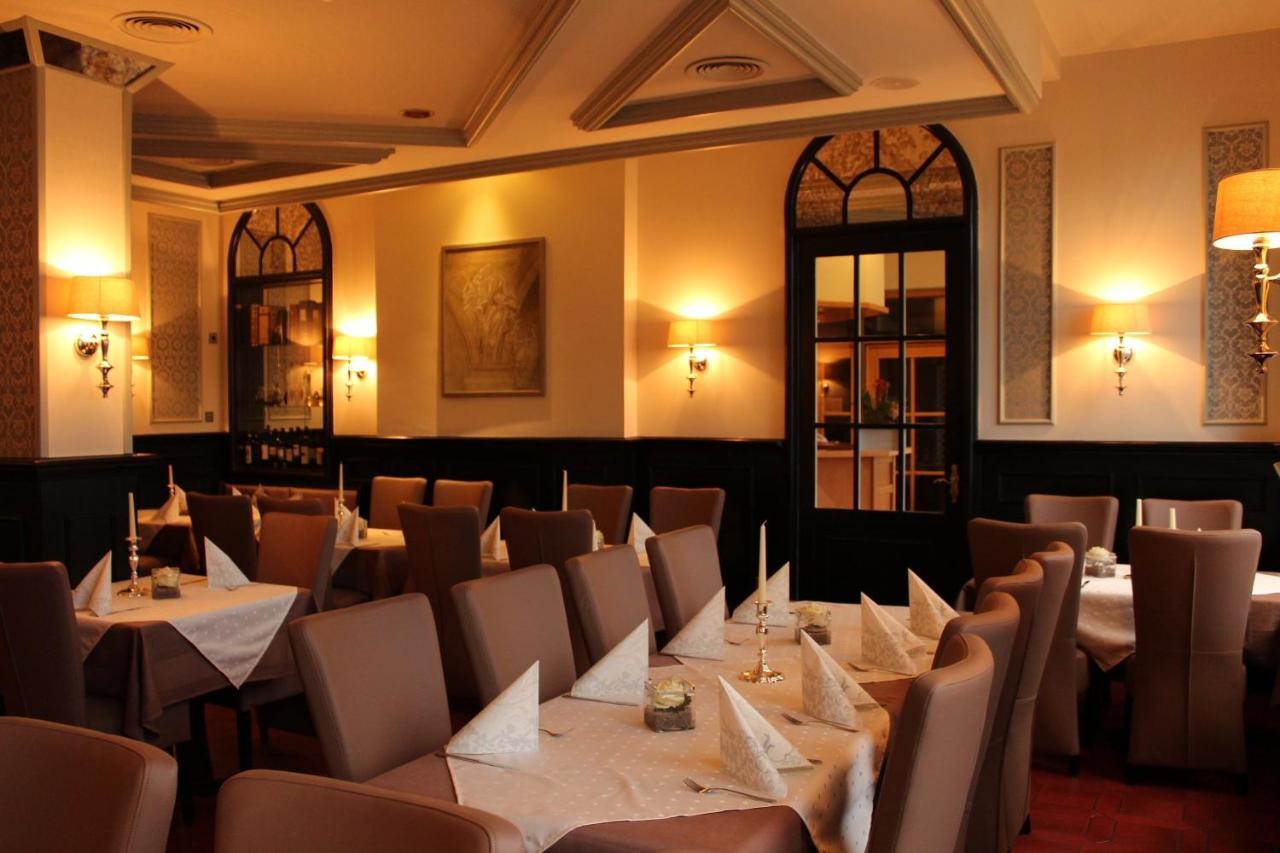 Hotel Bronnbacher Hof Wertheim Bagian luar foto